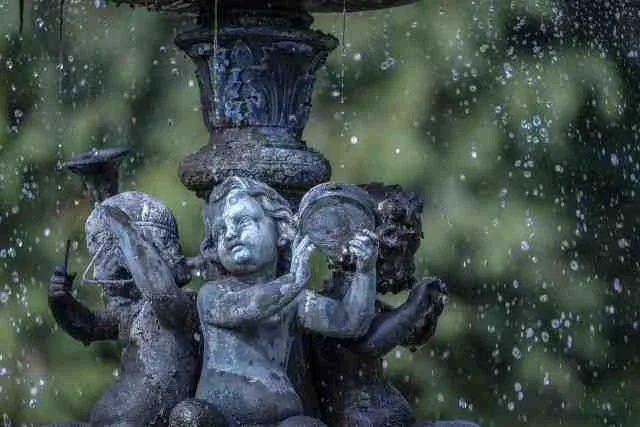 Cherubs and water spray